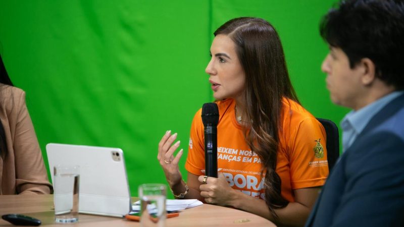 Débora Menezes defende a integração de diferentes setores na proteção da criança e do adolescente