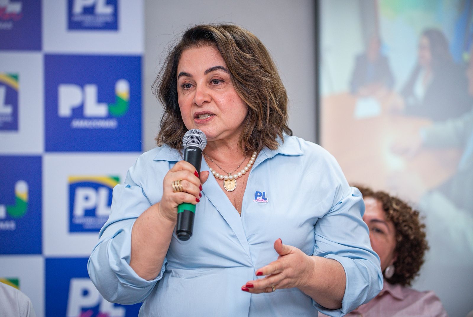 Mais fácil encontrar Lula em Paris do que em Parintins’, dispara Maria do Carmo ao denunciar presidente de abandonar o Amazonas e só aparecer em época de eleição