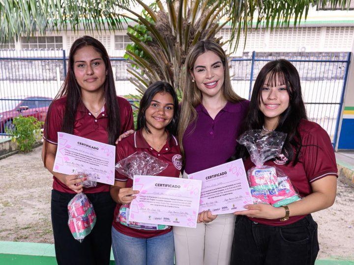 Primeira-dama Thaisa Cidade participa de ação de dignidade menstrual e cidadania para estudantes da rede estadual
