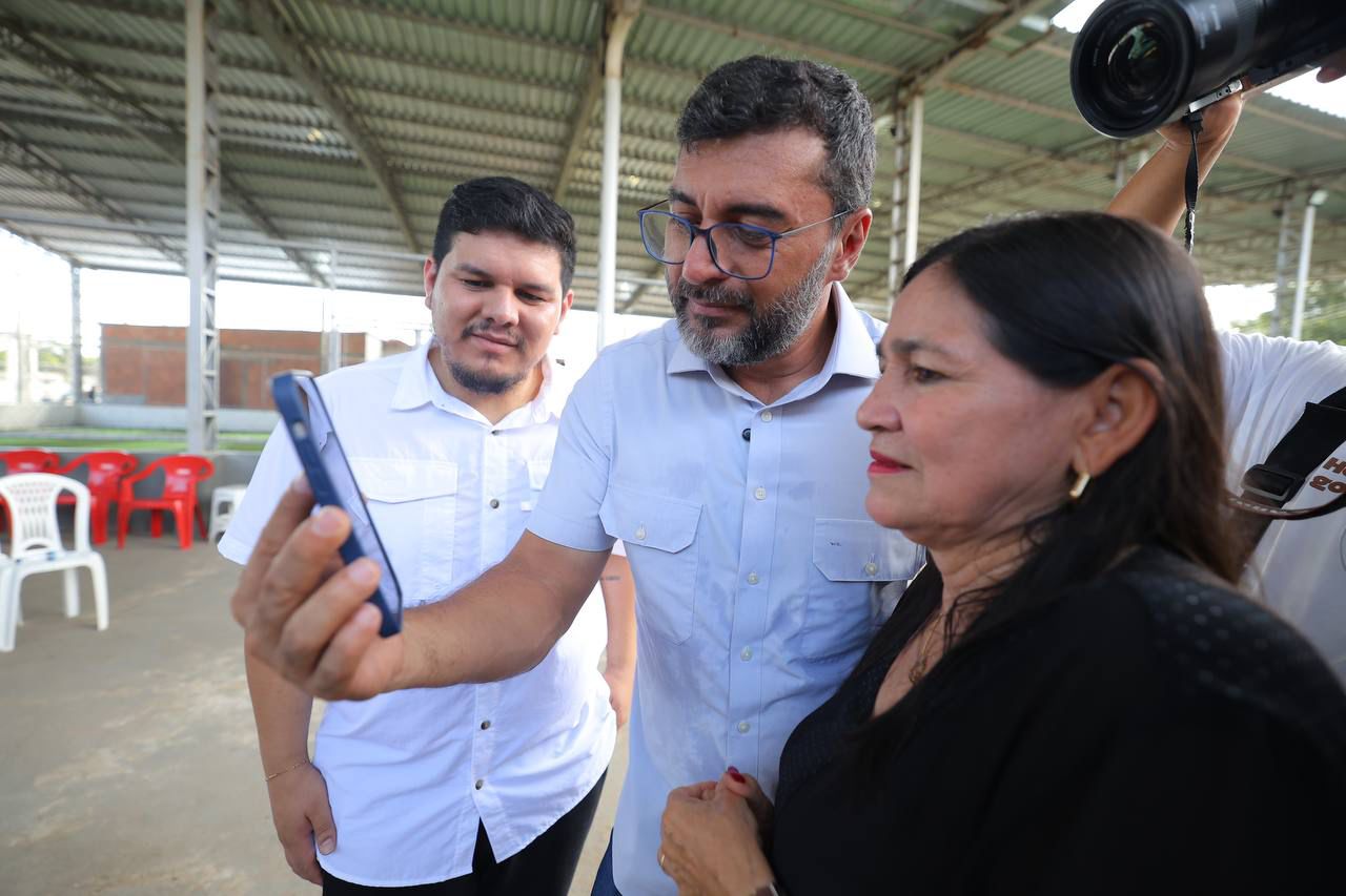 Em Itapiranga, Wilson Lima reencontra família beneficiada por programa de transplantes da rede estadual