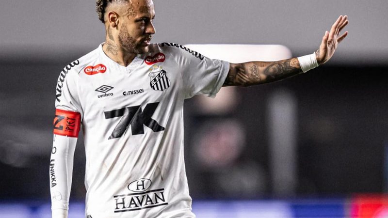 Neymar tem lesão na panturrilha e está fora de amistosos da seleção
