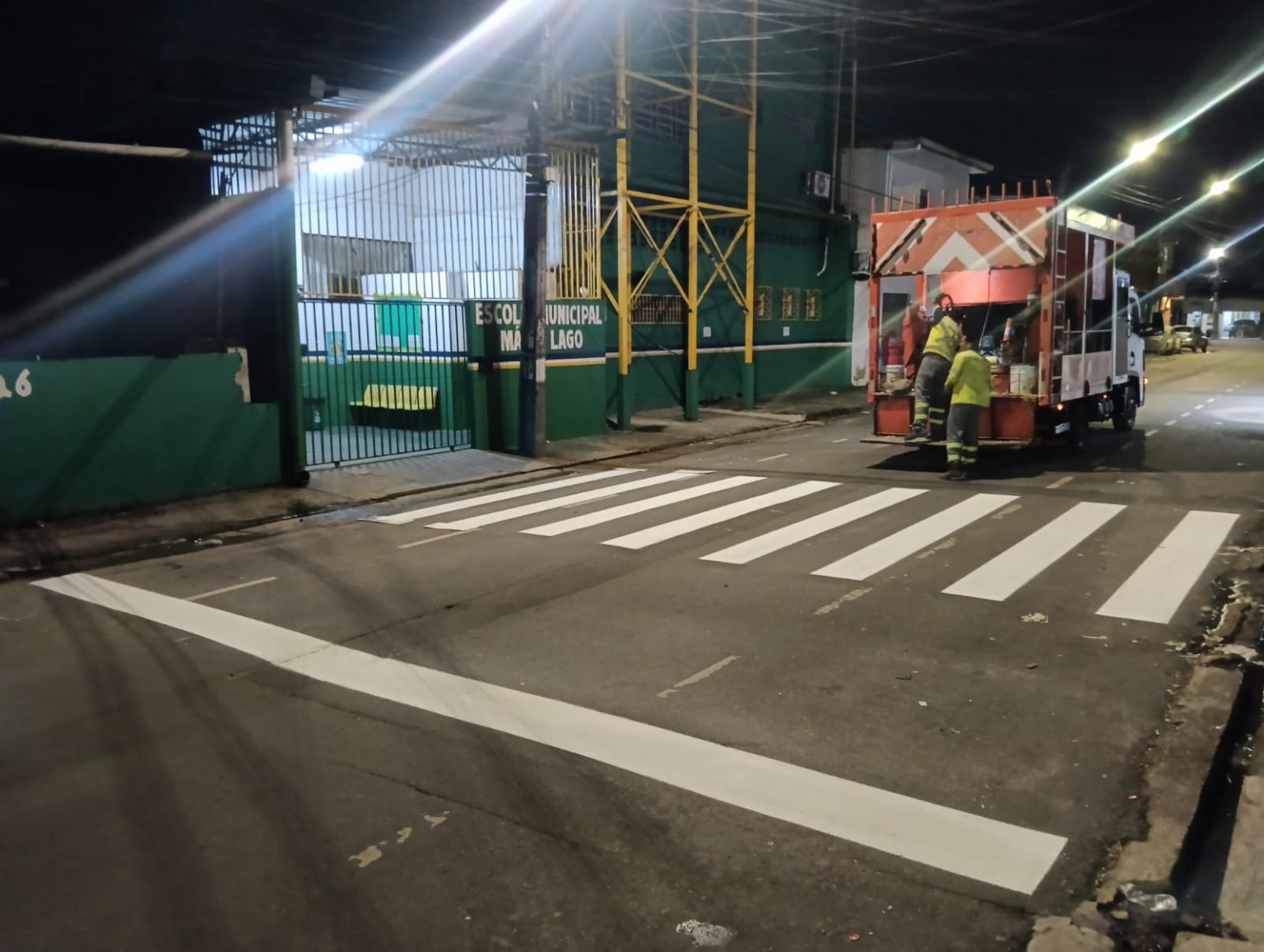 Prefeitura de Manaus amplia sinalização viária em diferentes zonas para organizar trânsito e salvar vidas