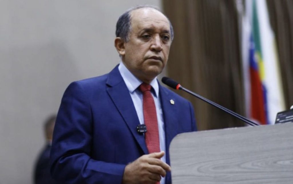 Justiça condena vereador Professor Samuel por nepotismo em gabinete na CMM