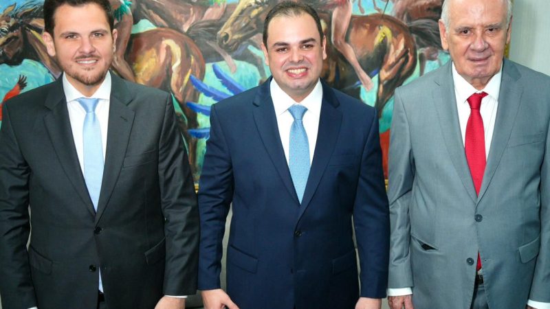 Prefeito Renato Junior prestigia posse do novo governador e vice-governador do Amazonas, Roberto Cidade e Serafim Corrêa e reforça cooperação institucional