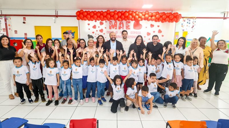 Prefeitura inicia entrega de 390 mil fardamentos para educação infantil e 600 mesas de inox para fortalecer infraestrutura escolar