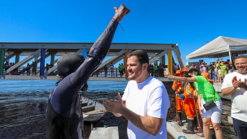 Prefeito Renato Junior recebe ‘Homem-Peixe’ no mirante Lúcia Almeida e reforça compromisso ambiental na Amazônia
