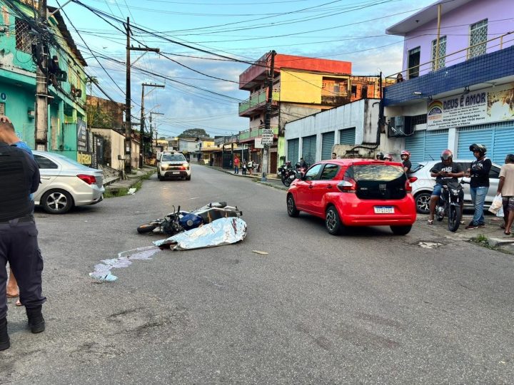 Motociclista tem crânio afundado após colisão contra micro-ônibus em Manaus