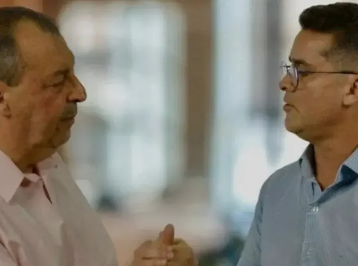 Direita no Amazonas não esquece apoio de David Almeida a Omar Aziz em 2022