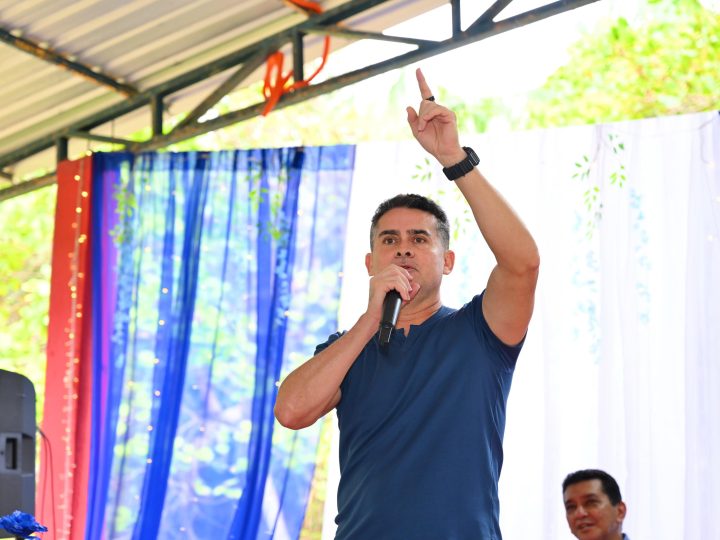 David Almeida participa de inauguração de centro para dependentes químicos