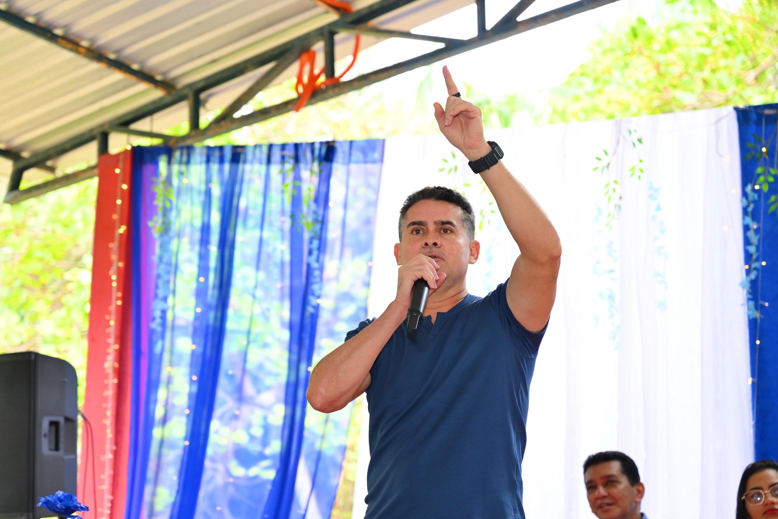 David Almeida participa de inauguração de centro para dependentes químicos