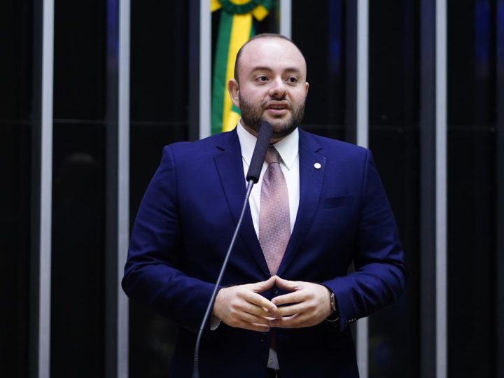 Deputado Fausto Júnior denuncia ameaças de morte e caso é investigado pela PF