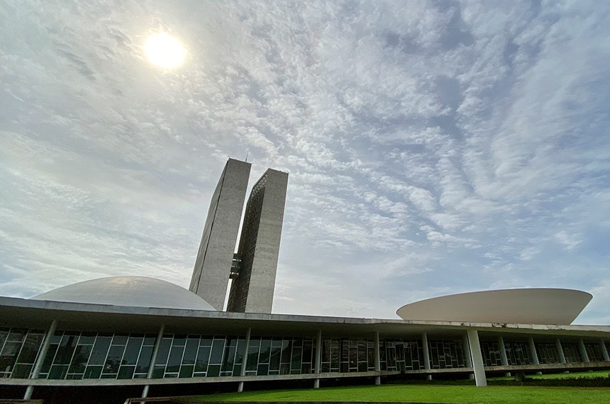 Após aprovação na Câmara, Senado analisará fim da escala 6×1