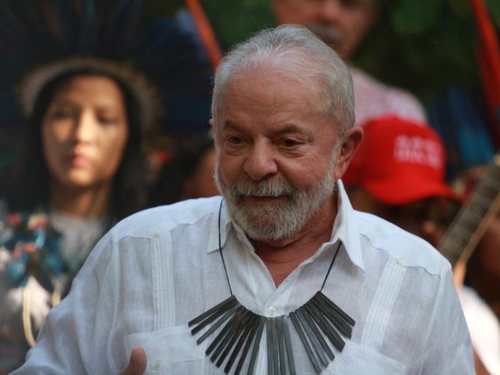 Lula anuncia mais de R$ 7 bilhões em investimentos durante visita ao Amazonas