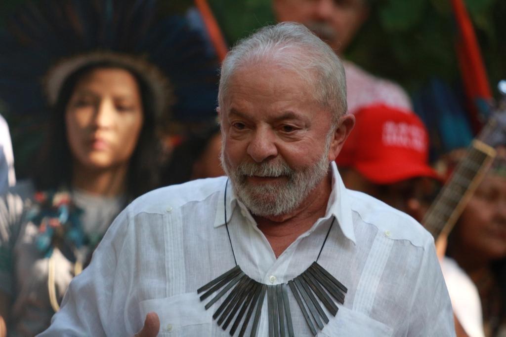 Lula anuncia mais de R$ 7 bilhões em investimentos durante visita ao Amazonas