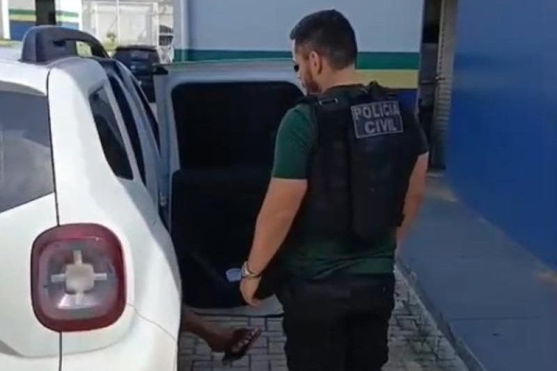 Homem de 64 anos é preso por estuprar a filha de 9 anos e ameaçar a esposa de morte