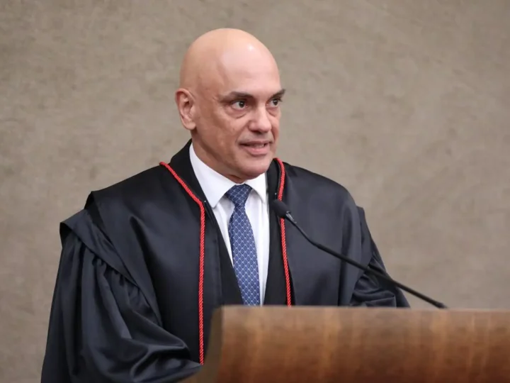Moraes cobra ação do governo brasileiro para extradição de Zambelli