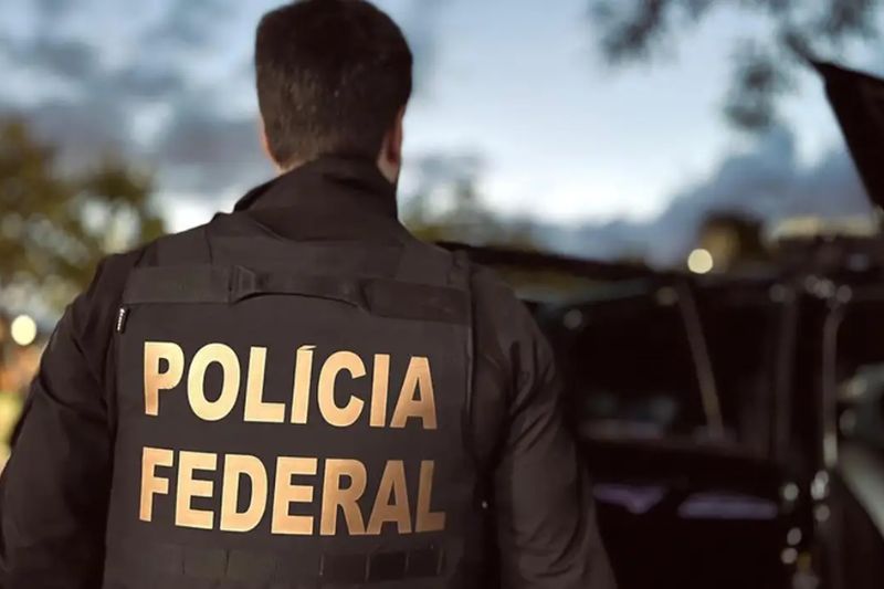 Polícia Federal deflagra operação contra grupo do setor de combustíveis