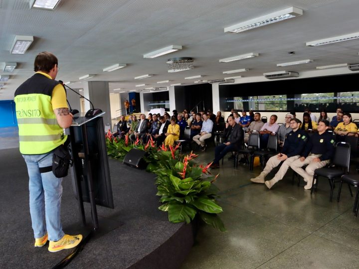 Prefeitura promove ação educativa em evento da Abraciclo em Manaus