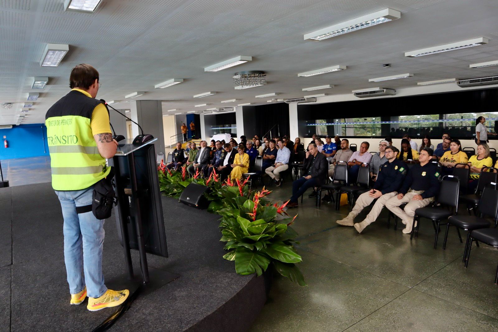 Prefeitura promove ação educativa em evento da Abraciclo em Manaus