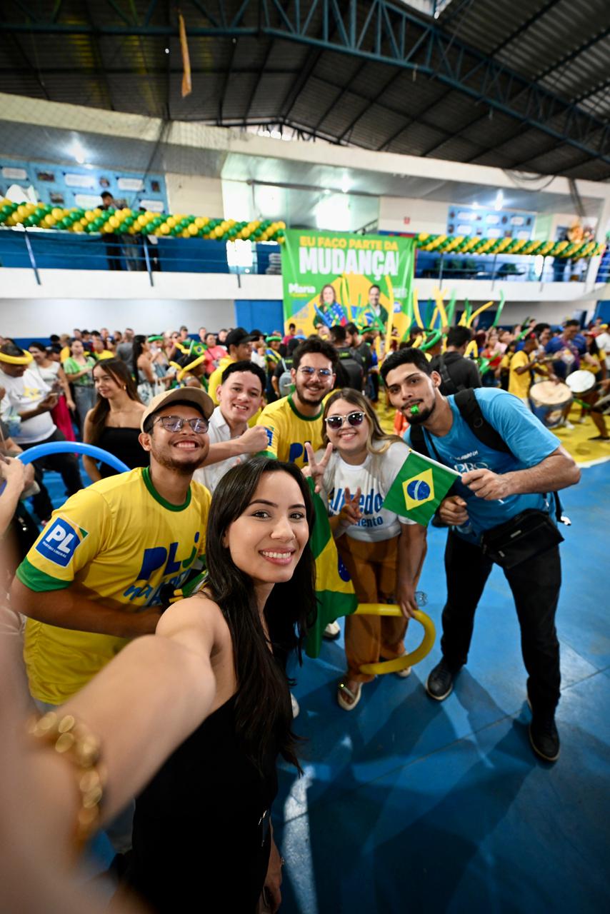 Lotação Máxima: público lota quadra do Unidos do Alvorada para lançamento das pré-candidaturas de Maria do Carmo e Alberto Neto