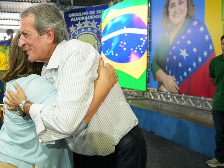 ’O povo quer mudança, e a mudança tem nome’: Professora Maria do Carmo se consolida como símbolo de renovação política no Amazonas