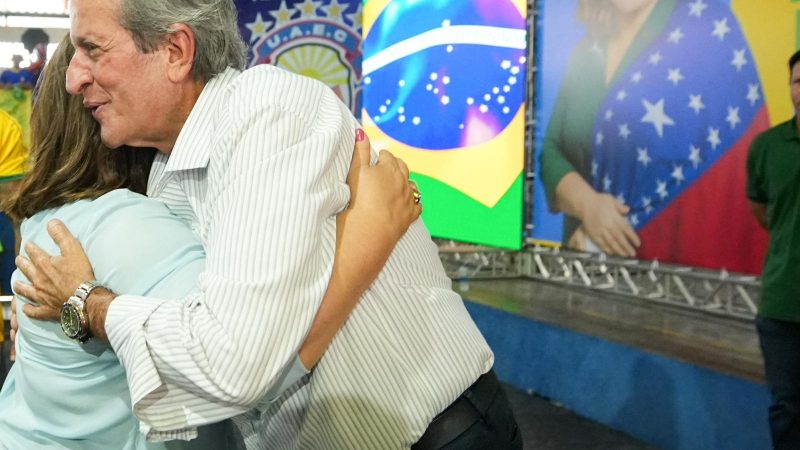 ’O povo quer mudança, e a mudança tem nome’: Professora Maria do Carmo se consolida como símbolo de renovação política no Amazonas