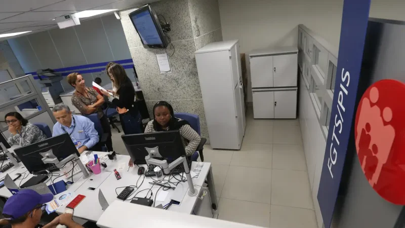 PIS/Pasep para quem nasceu em julho e agosto é pago nesta segunda