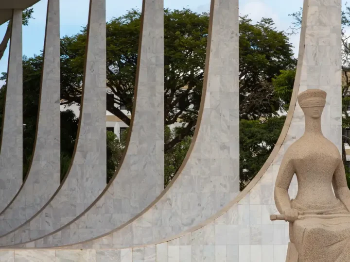 CNJ adia para agosto análise de regras sobre aposentadoria compulsória