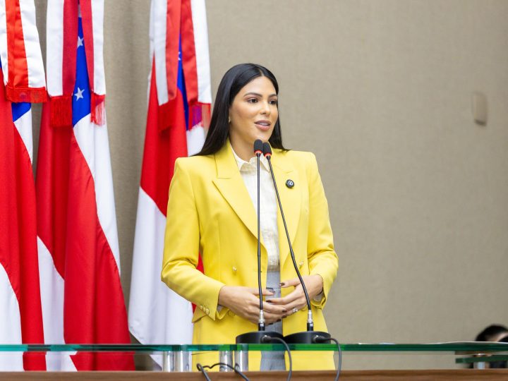 Mayra Dias reforça pedido por unidade permanente da Polícia Turística em Parintins
