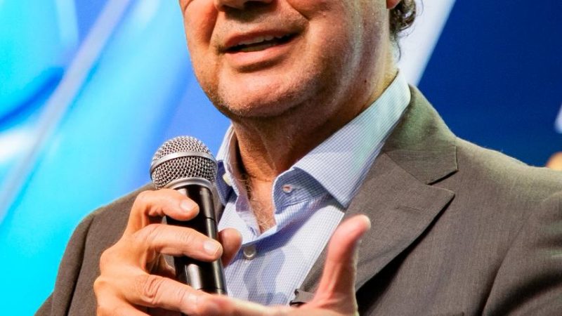 Avante lança pré-candidatura de Augusto Cury à Presidência em Manaus em ato liderado por David Almeida