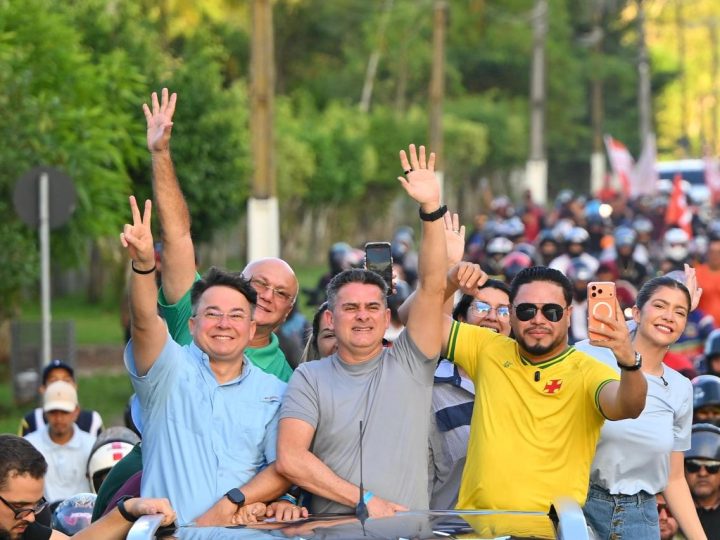 David Almeida reúne multidão em Coari e reforça compromisso com o desenvolvimento do Médio Solimões