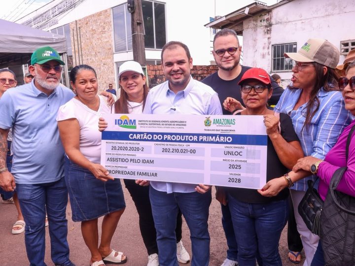 Governador Roberto Cidade leva 37ª edição do Governo Presente ao Careiro Castanho com entregas para o setor primário, cidadania e assistência social