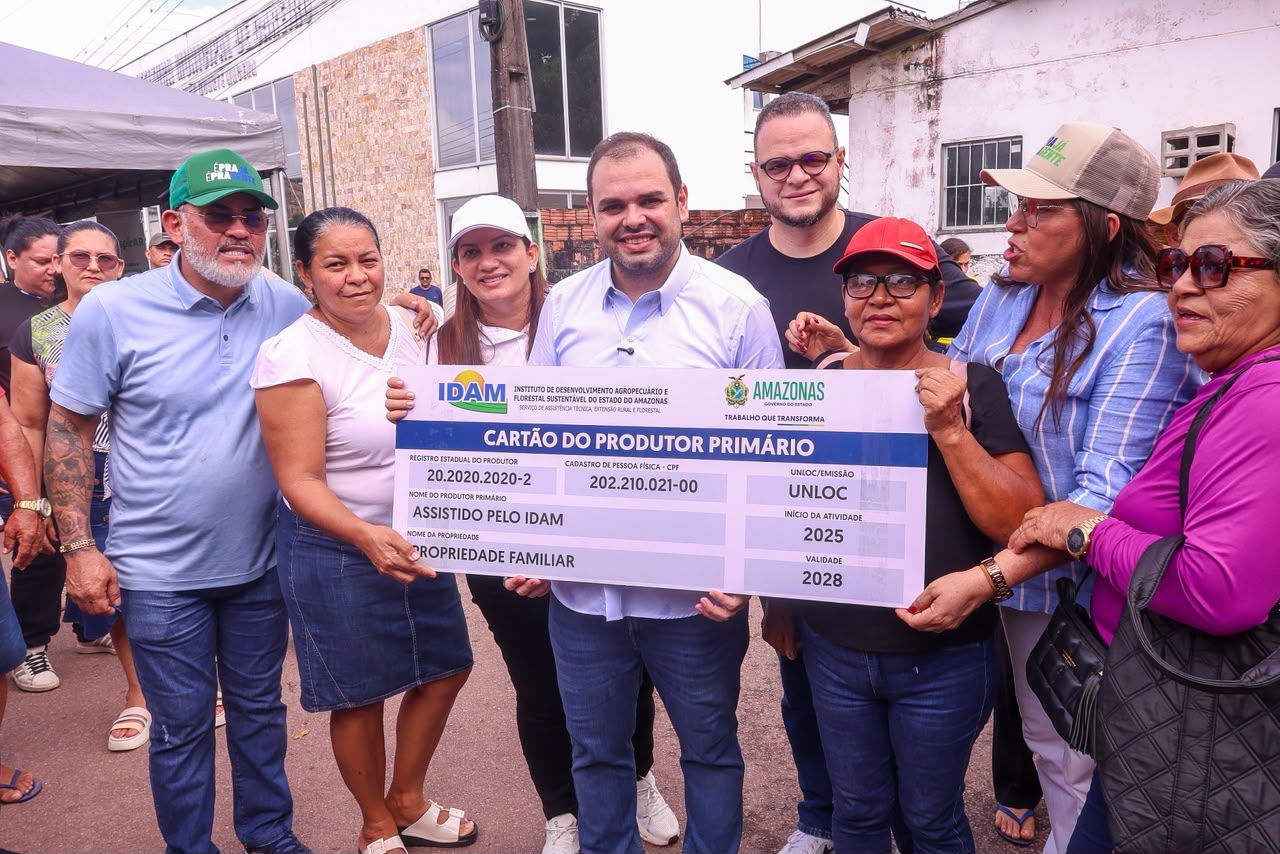 Governador Roberto Cidade leva 37ª edição do Governo Presente ao Careiro Castanho com entregas para o setor primário, cidadania e assistência social