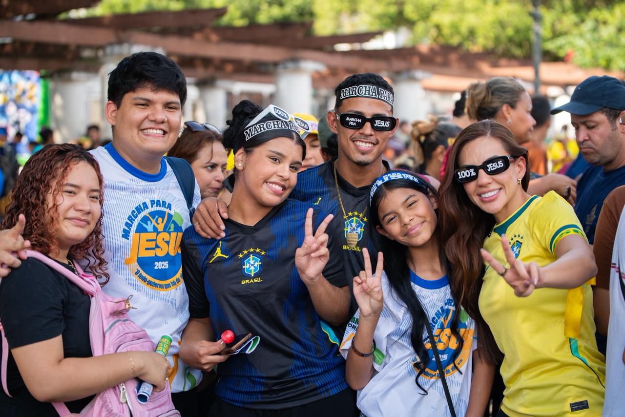 Deputada Débora Menezes participa da Marcha para Jesus em Manaus e reforça defesa da fé, da família e da liberdade religiosa