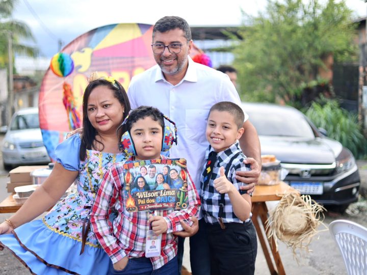 Em arraial das famílias atípicas, mães agradecem Wilson Lima pela implantação dos Caics TEA e Caic TEA Juventude