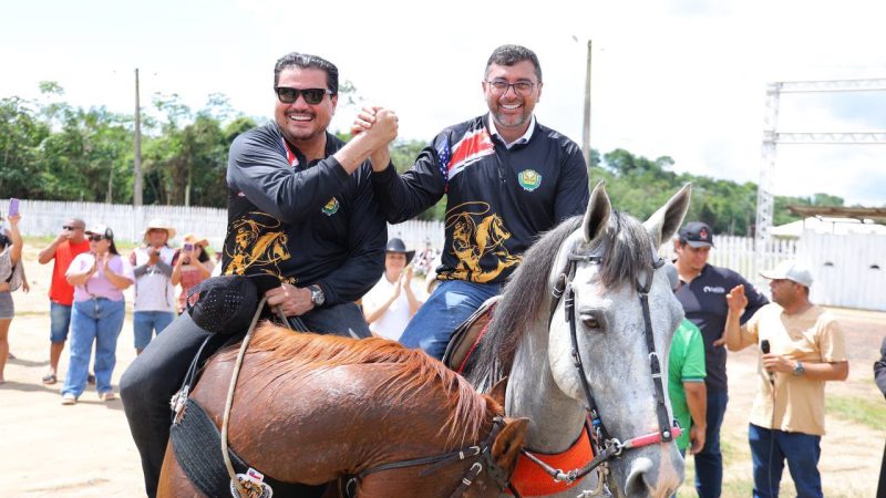 Moradores de Novo Céu reconhecem investimentos de Wilson Lima durante visita à 9ª Feira do Queijo
