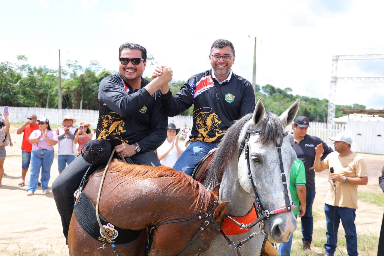 Moradores de Novo Céu reconhecem investimentos de Wilson Lima durante visita à 9ª Feira do Queijo