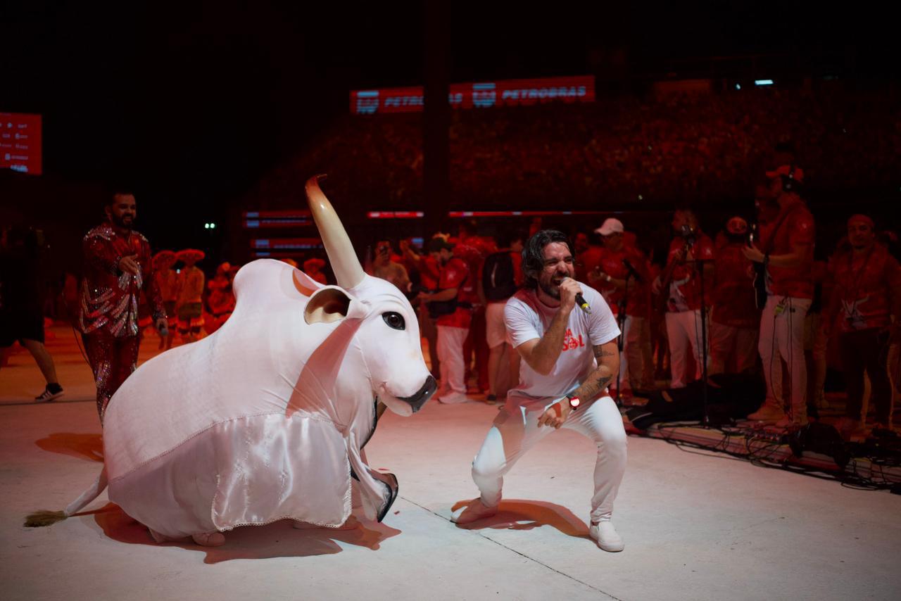 Festival de Parintins 2026: Garantido leva emoção ao Bumbódromo em ensaio técnico aberto ao público