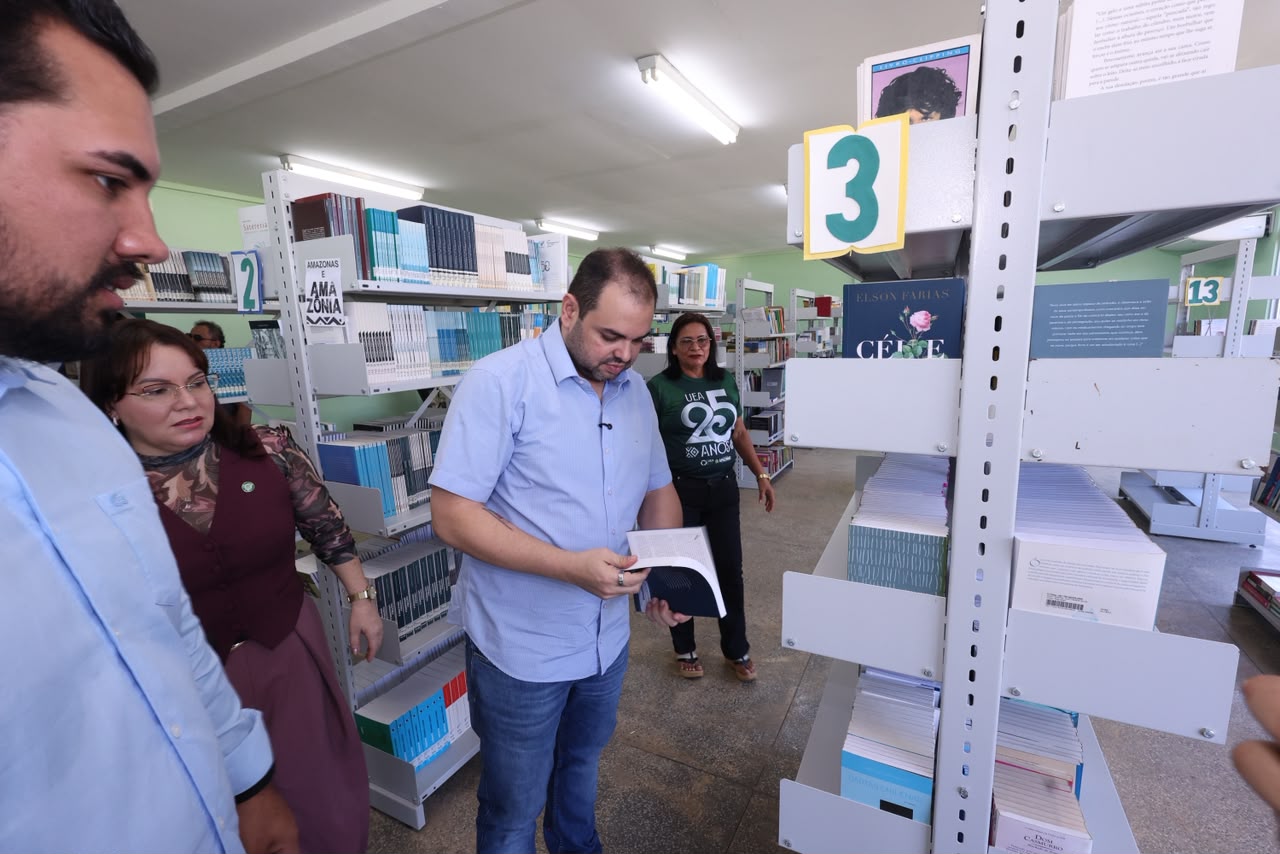 Em Boa Vista do Ramos, governador Roberto Cidade entrega novo núcleo de ensino da UEA e reforça compromisso com a educação superior do estado