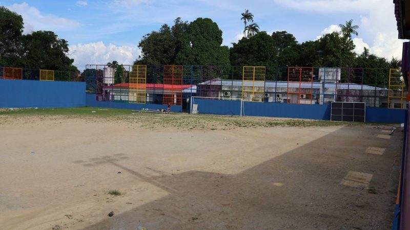 Prefeitura de Manaus avança com reforma do Campo Coração do Zumbi e transforma importante espaço de esporte e lazer da comunidade