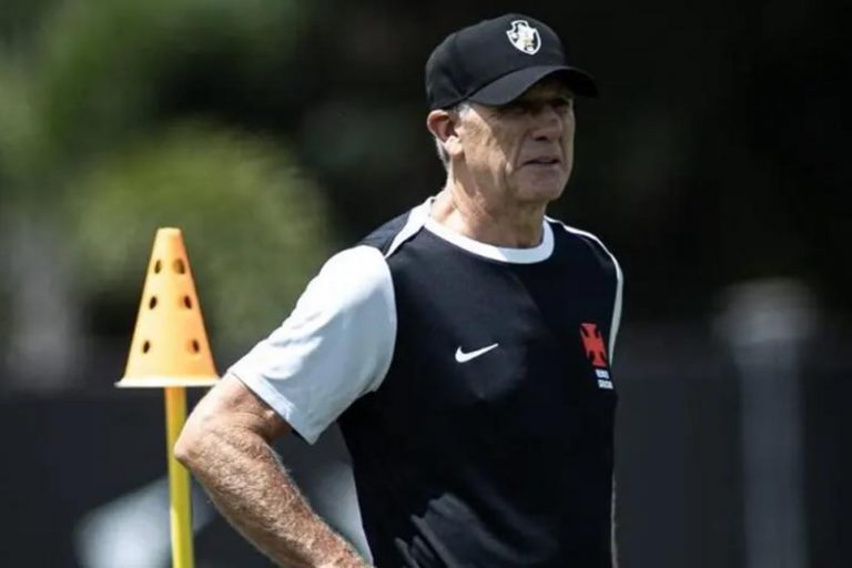 Vasco demite Renato Gaúcho mesmo com Brasileirão parado
