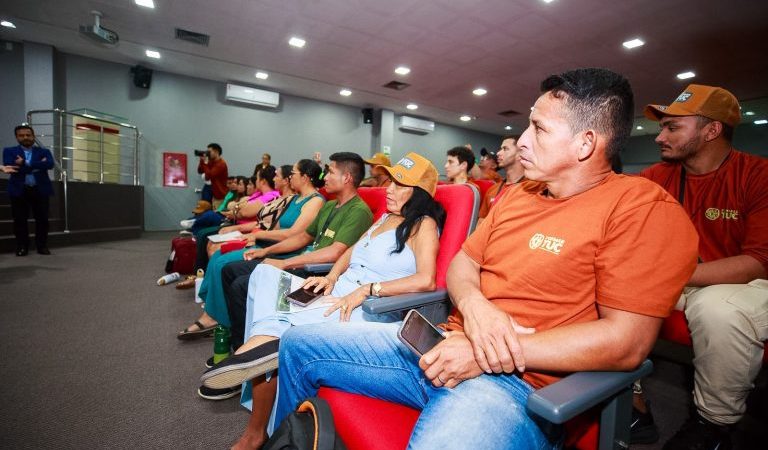 Sect, PGE-AM e Casa Civil debatem sobre regularização coletiva para povos e comunidades tradicionais do Amazonas