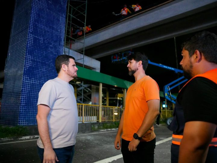 Prefeito Renato Junior acompanha avanço da concretagem do tabuleiro da nova passarela da avenida Torquato Tapajós