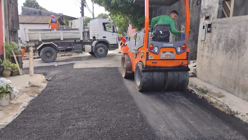 Prefeitura de Manaus avança com manutenção asfáltica no Lírio do Vale e melhora mobilidade na zona Oeste
