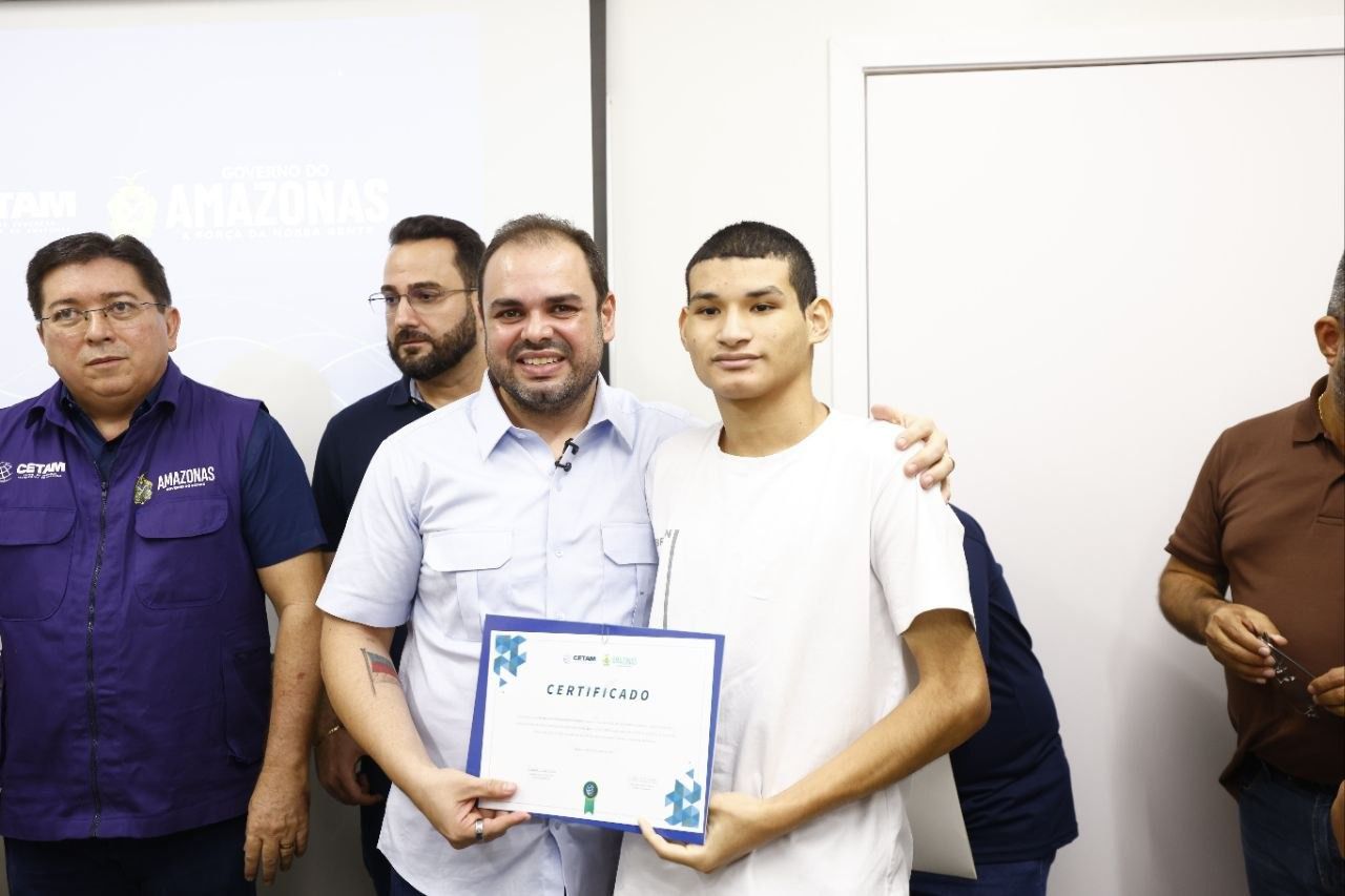Governador Roberto Cidade inaugura oitava escola do Cetam em Manaus e lança edital para cursos presenciais na unidade