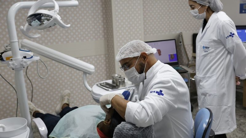 Comissão do Senado aprova novo piso salarial de médicos e dentistas