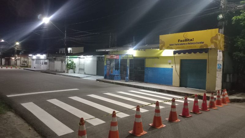 Prefeitura de Manaus reforça sinalização viária do bairro Santo Agostinho para ampliar segurança no trânsito da zona Oeste