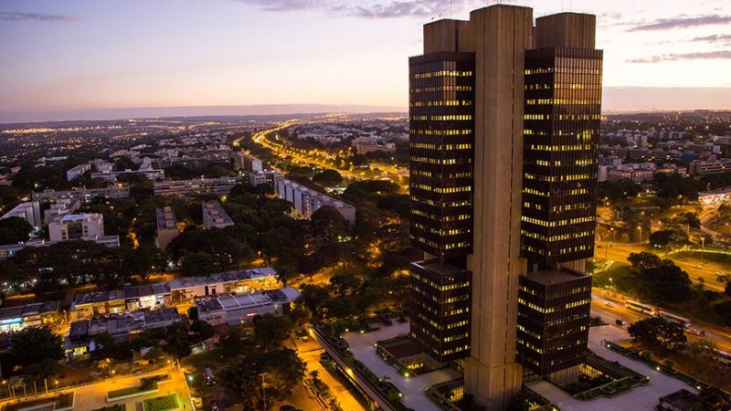 PEC da autonomia do Banco Central está na pauta da CCJ na quarta