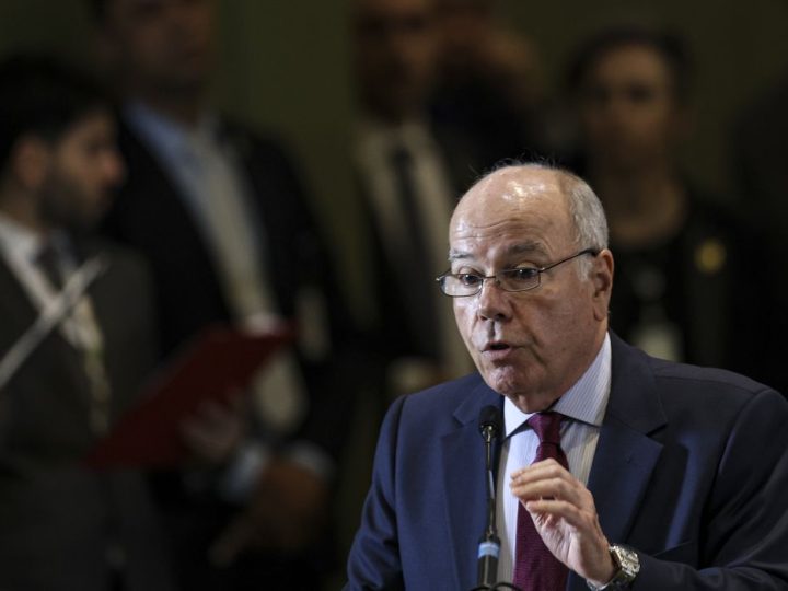 Argumentos dos EUA para impor tarifas “não são legítimos”, diz Vieira