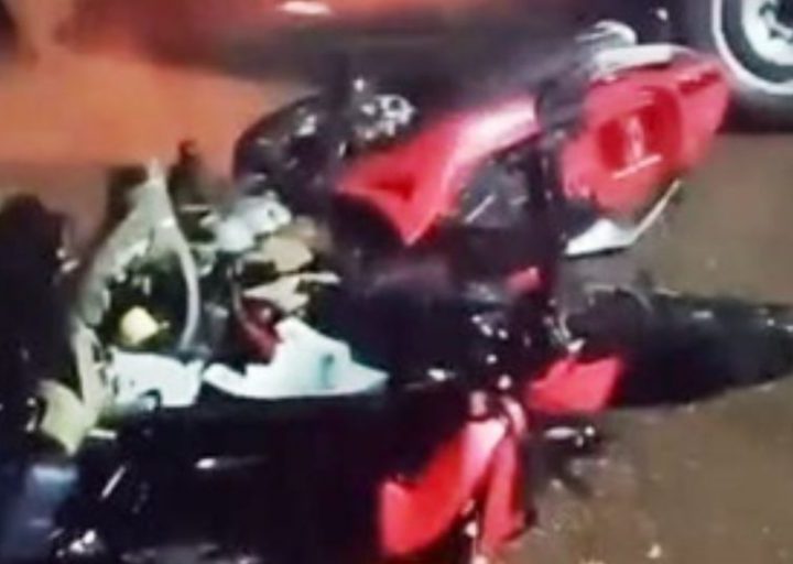 Um homem morre e outros dois ficam feridos em cidente entre motocicletas